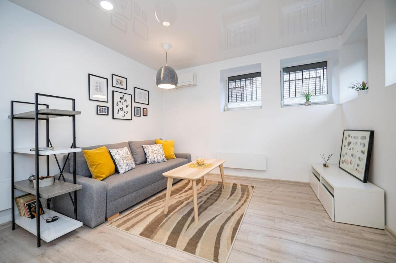 Kepezinski Centre Apartments คอนัส ภายนอก รูปภาพ